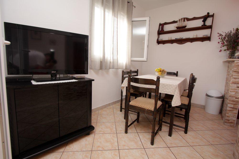 Apartment Miljenko Tomic Splitska Exteriör bild