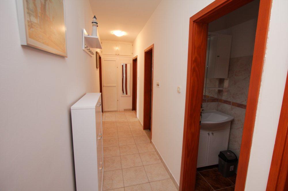 Apartment Miljenko Tomic Splitska Exteriör bild
